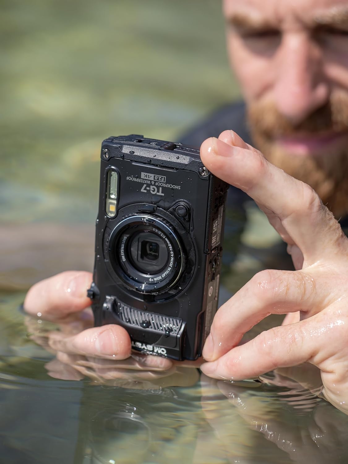 OM SYSTEM Tough TG-7 - Cámara subacuática negra, impermeable, a prueba de congelación, brillo de alta resolución, video 4K 44x Macro Shooting (Successor Olympus TG-6)