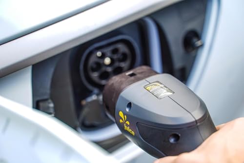 Juice Booster 2 Starter Set, Wallbox móvil 22 kW Sin instalación, Cargador para BEV con cable de carga tipo 2 E Car, Súper ligero y flexible, Resistente al agua IP67, Incluye adaptador CEE16 Rojo Trifásico