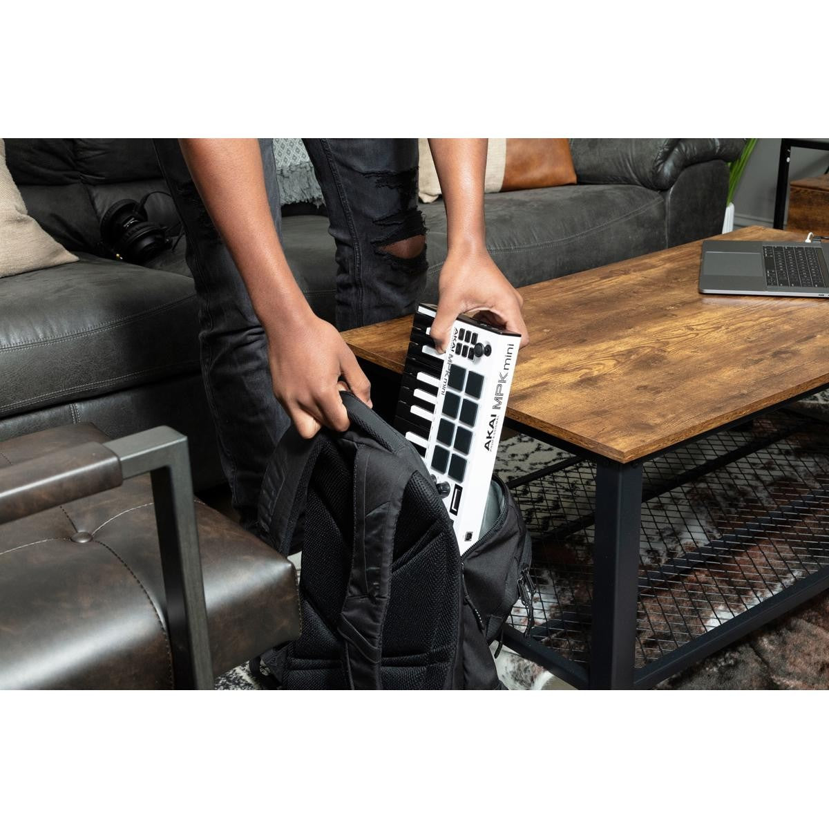 Akai MPK Mini MK3 Controlador MIDI de 25 teclas, blanco #MPKMINI3W