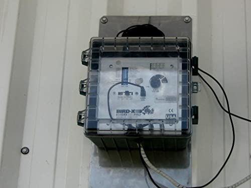 Bird-X Critter Blaster PRO Sonic Repelente de plagas para animales y pájaros, cubre 6 acres CB-PRO