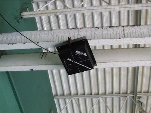 Ahuyentador de pájaros ultrasónico