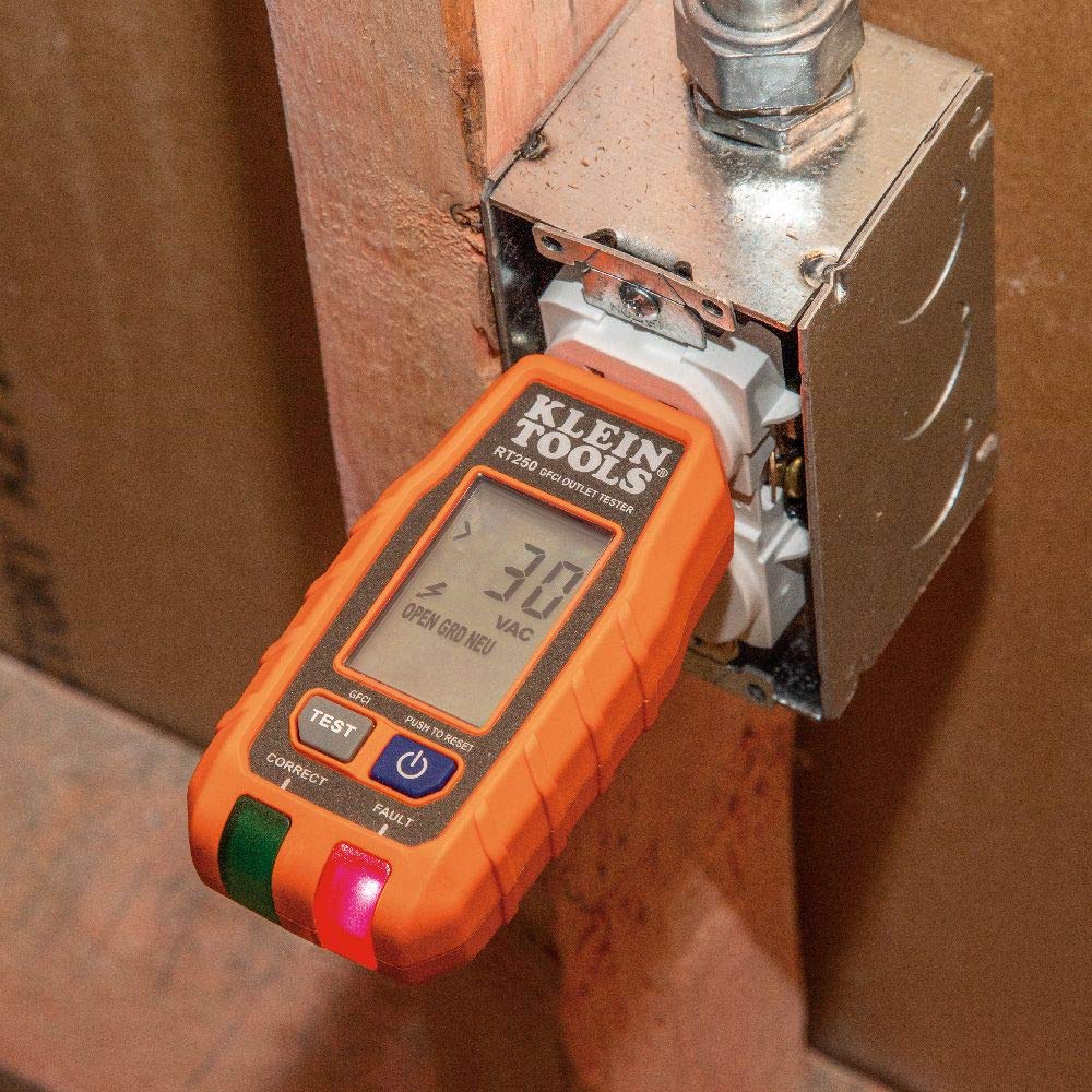 Kit de prueba eléctrica de tomacorrientes GFCI con LCD y probador de voltaje sin contacto de doble rango con linterna. RT250KIT Klein Tools