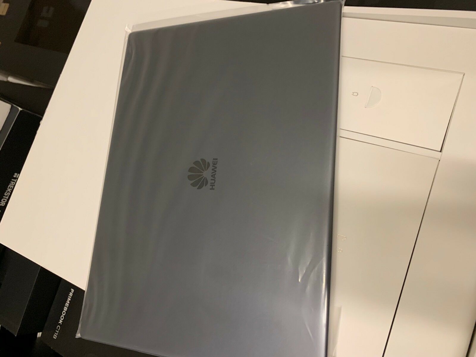 OB Huawei Matebook X Pro 13.9" 53010CAJ Intel i7-8550U 512GB SSD 16GB MX150