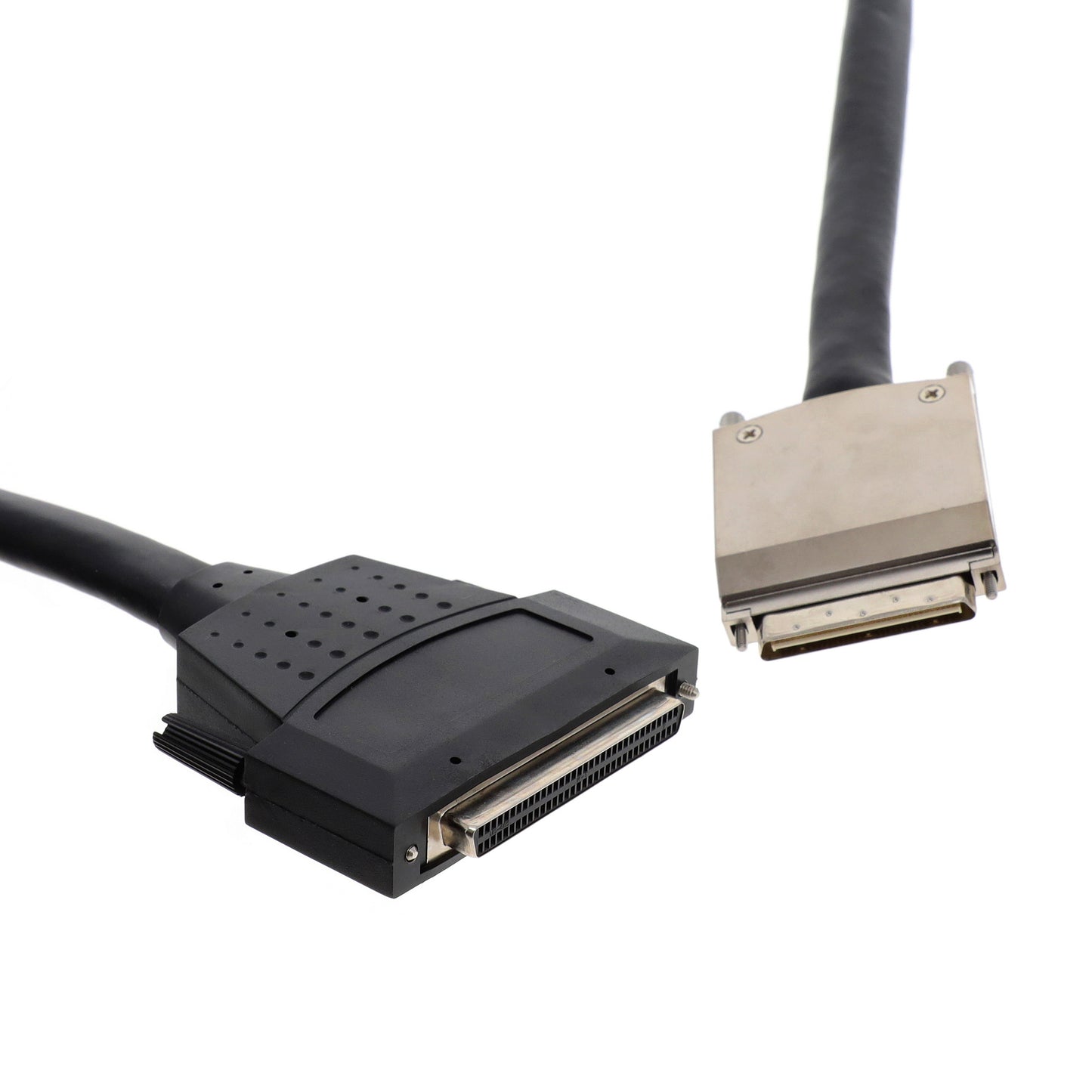 NI 157599-01 - Especializados Cable, salida analógica