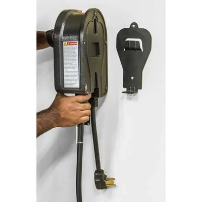 Dispositivo de cableado Hubbell Kellems, cargador para vehículo eléctrico SAE J1772, 30 A, 208-240 VAC, NEMA 6-50P  - HBLEV30B