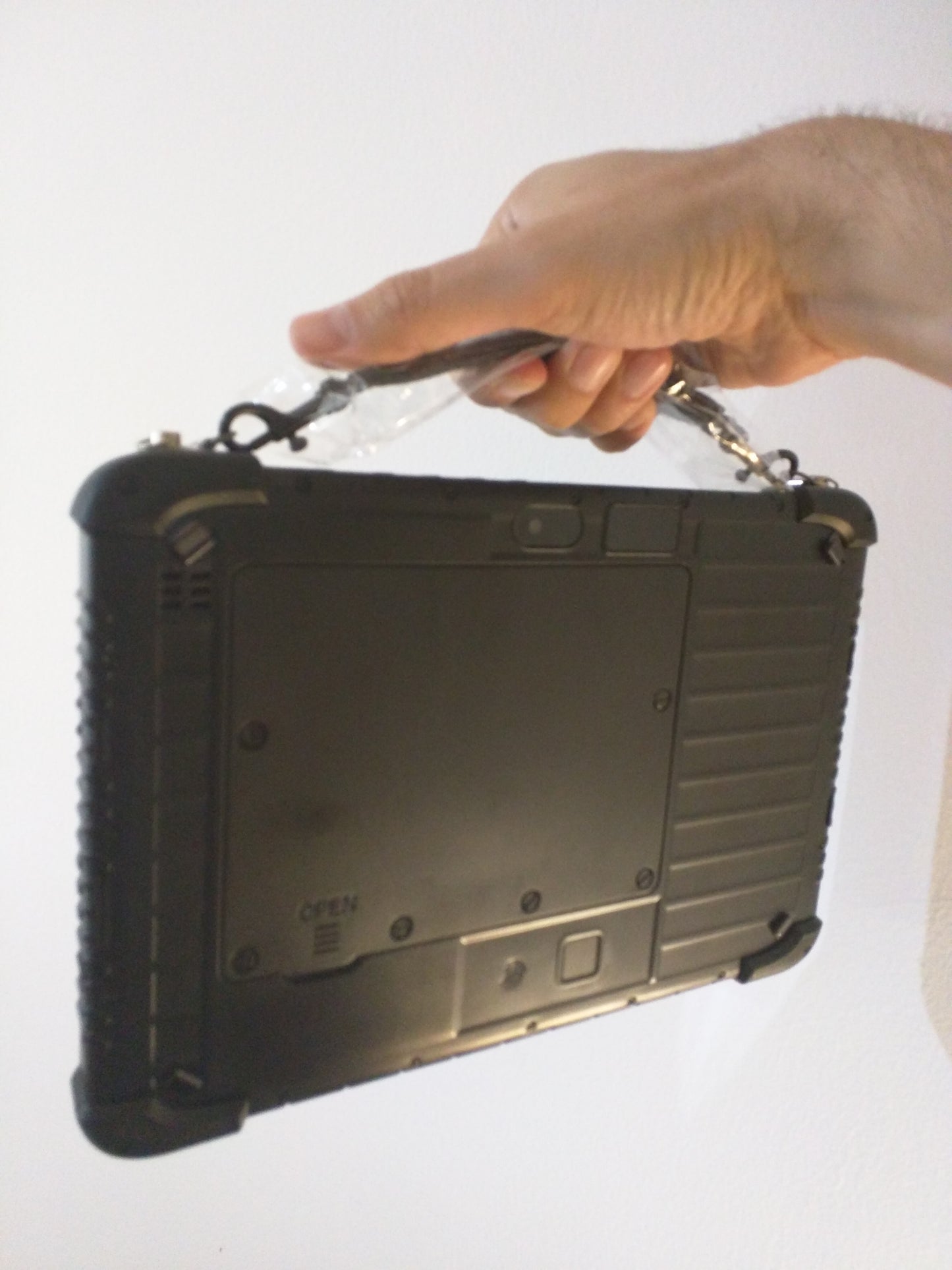 TABLET WINDOWS 10 RUGGED NFC DE 10” IP65 2GB RAM 32GB ROM QUADCORE