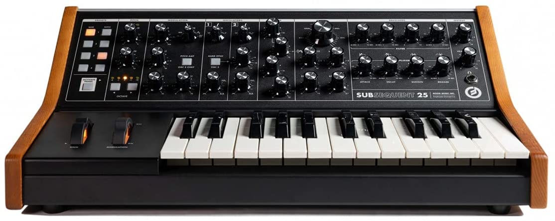 Moog Subsequent 25 - Sintetizador analógico LPS-SUB-007
