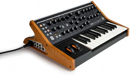 Moog Subsequent 25 - Sintetizador analógico LPS-SUB-007
