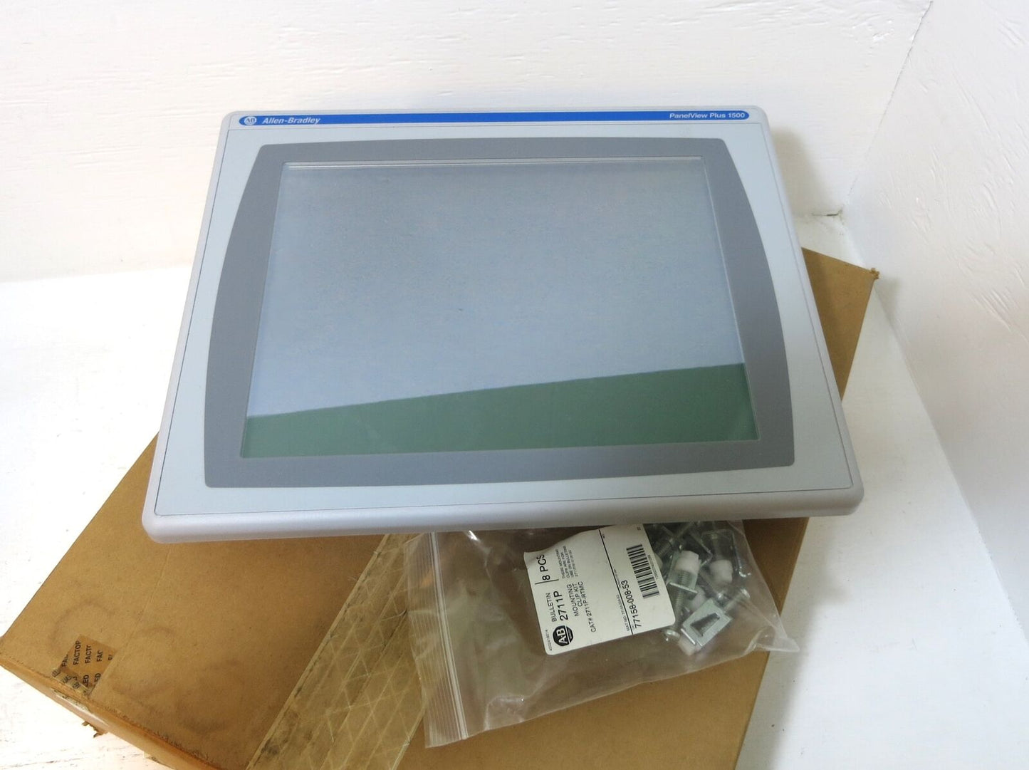 NEW Allen Bradley 2711P-T15C4D2 Ser A PanelView Plus 1500 Terminal PLC RDT15C