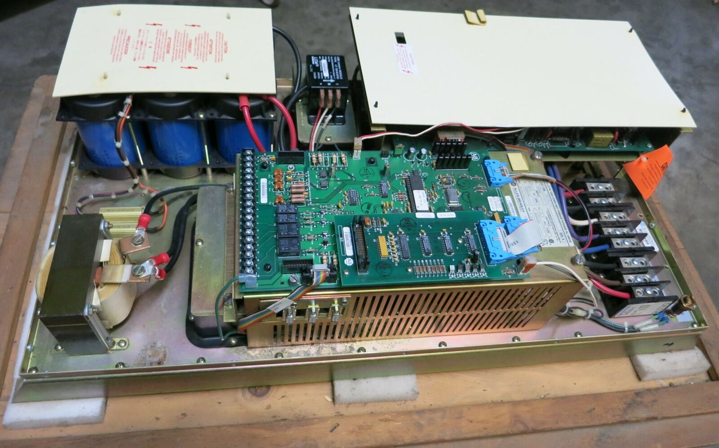 Allen Bradley 1336-B050-E0G-L3-S1 Constant Torque 3PH AC Drive 76 Amp 50kVA