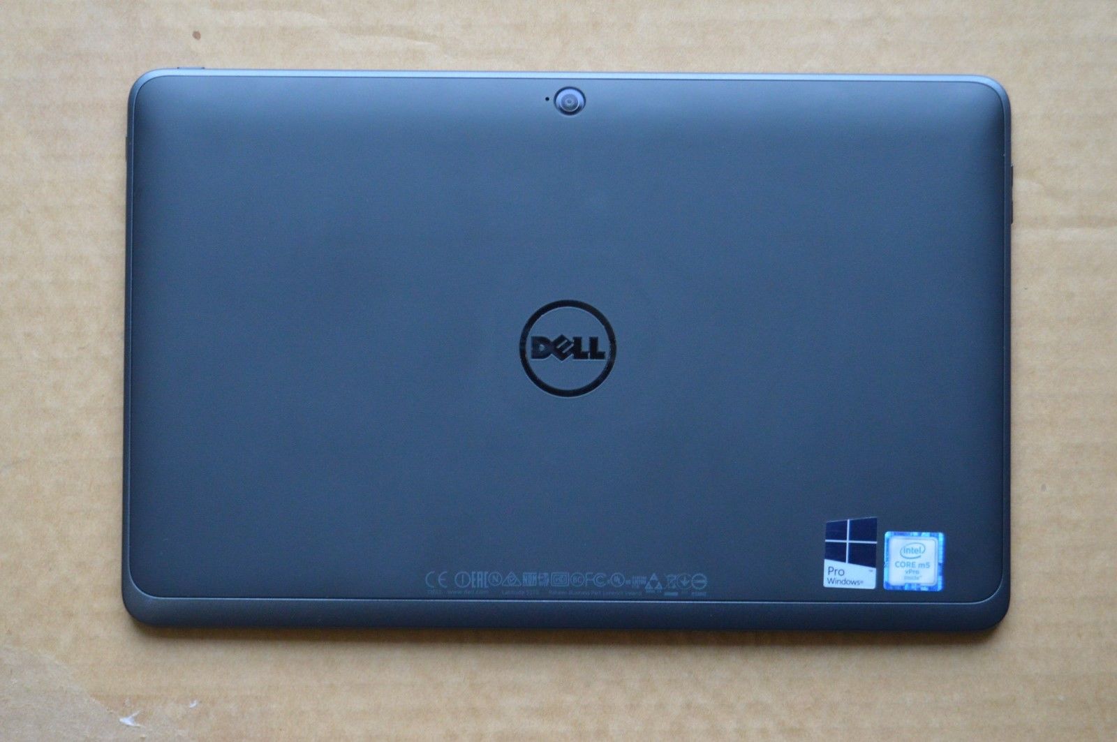 Dell Latitude 5175 2-in-1 Tablet FHD 1920x1080 TOUCH M5-6Y57 8GB 256GB SSD LTE