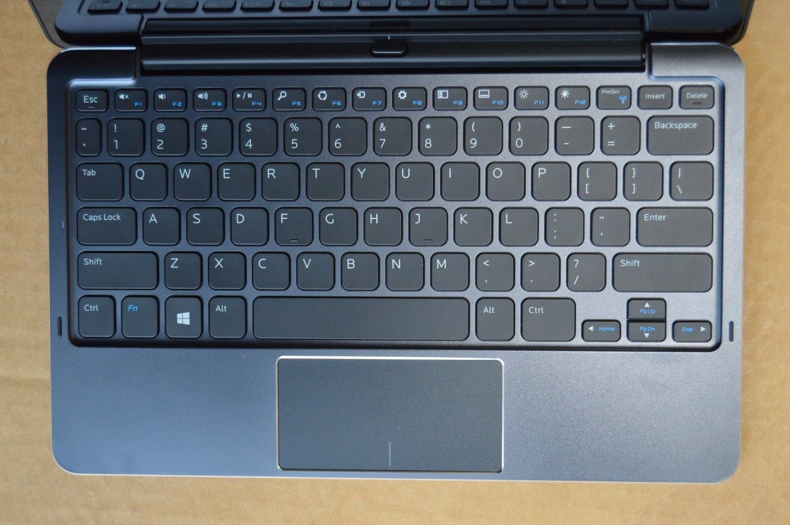 Dell Latitude 5175 2-in-1 Tablet FHD 1920x1080 TOUCH M5-6Y57 8GB 256GB SSD LTE